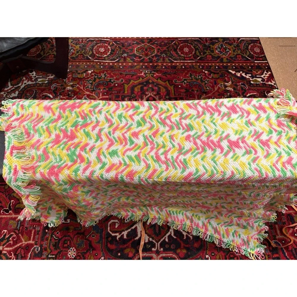 Colorful Cheerful Soft Zig Zag Afghan Throw Baby Blanket